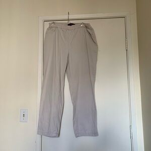 Gloria Vanderbilt  Jeans/Pants  Flat front High Rise 16 W